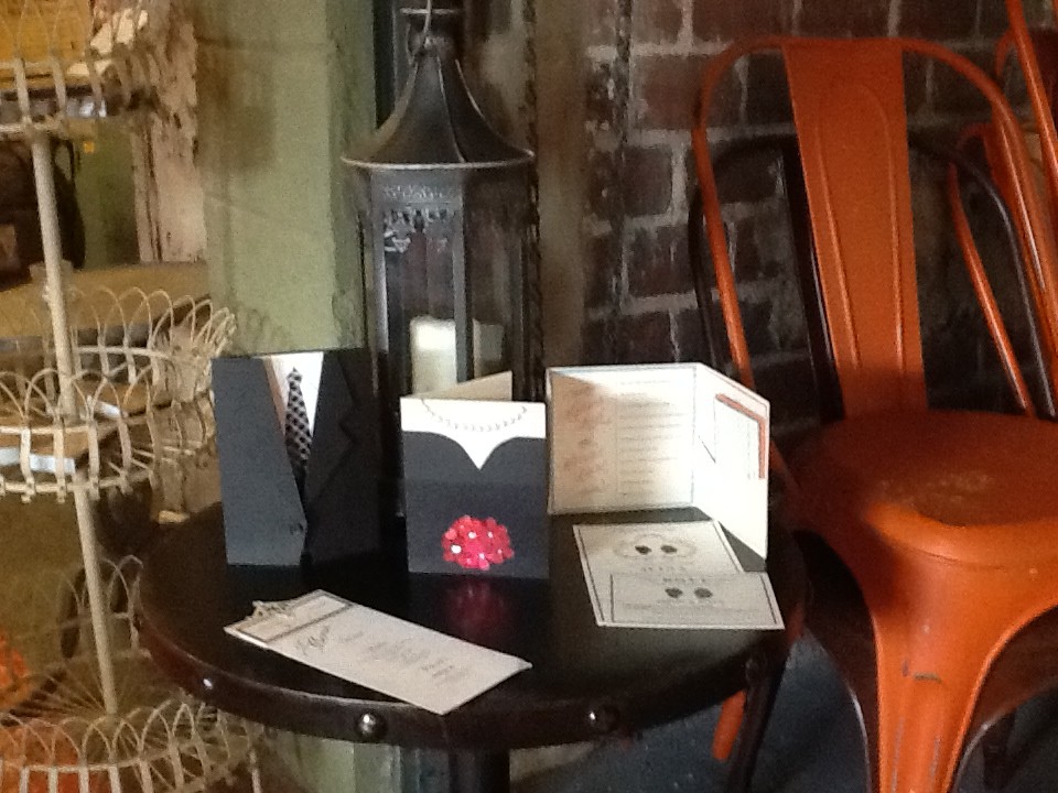 Tuxedo invitations by Confetti